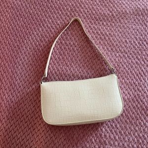 White shoulder bag!